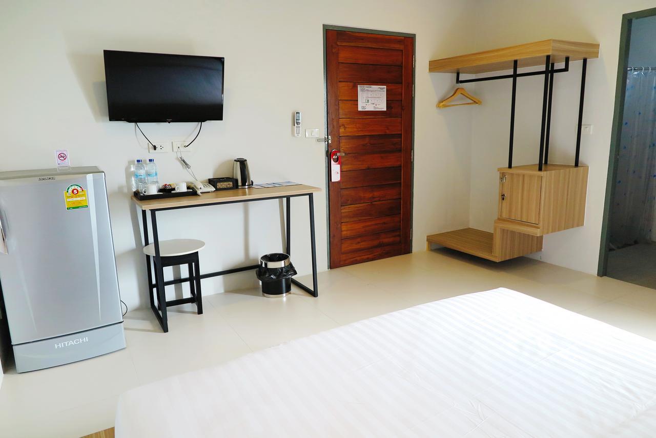 Phuket Marine Poshtel - Sha Plus Chalong Dış mekan fotoğraf