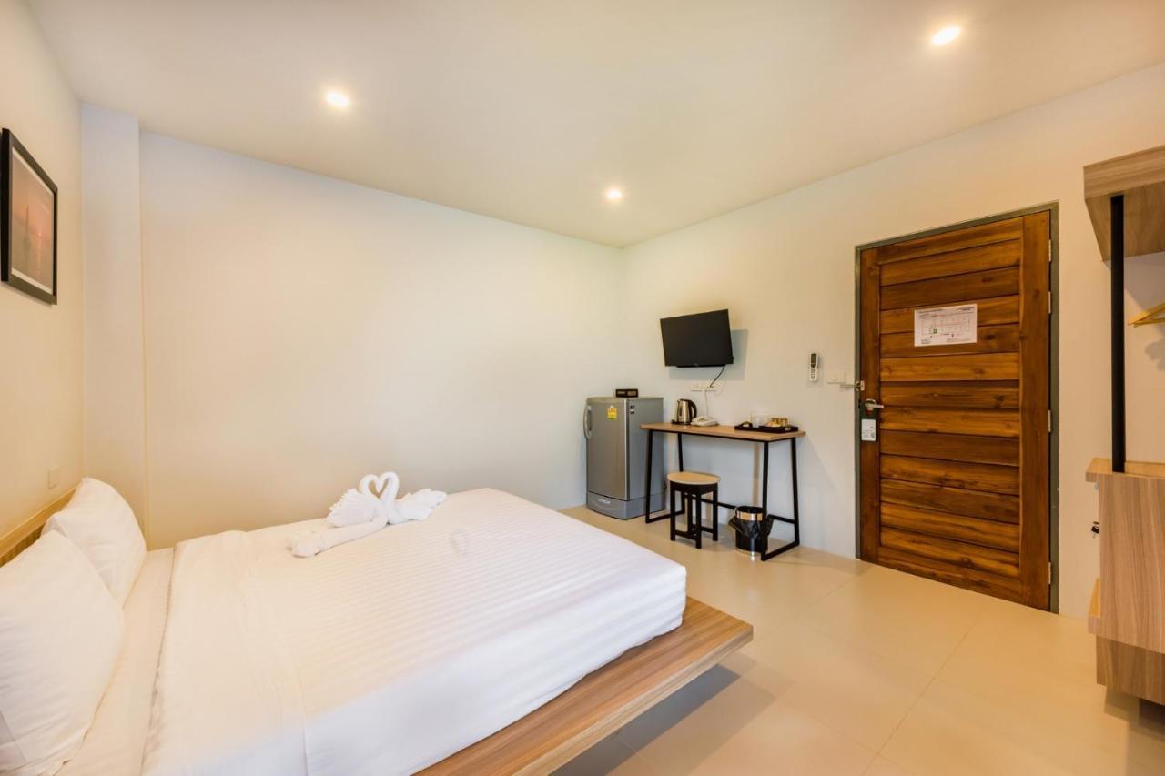 Phuket Marine Poshtel - Sha Plus Chalong Dış mekan fotoğraf